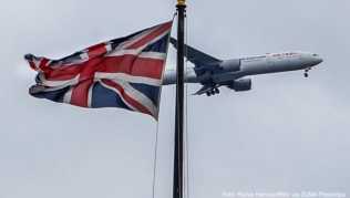 Wer künftig nach Großbritannien einreisen möchte, der muss bald drei Corona-Tests machen Wer künftig nach Großbritannien einreisen möchte, der muss bald drei Corona-Tests machen