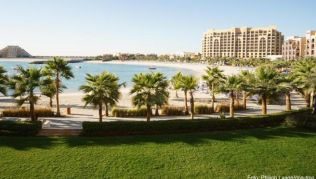 Ras al Khaimah soll künftig nicht nur luxuriöse Urlaubsresorts bieten, sondern auch Kreuzfahrttouristen anlocken Ras al Khaimah soll künftig nicht nur luxuriöse Urlaubsresorts bieten, sondern auch Kreuzfahrttouristen anlocken