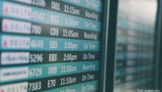 Wer längere Flugzeiten angibt, kann sein Image in Sachen Pünktlichkeit aufpolieren Wer längere Flugzeiten angibt, kann sein Image in Sachen Pünktlichkeit aufpolieren