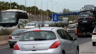 Die Baleareninseln klagen über enormen Autoverkehr in den Sommermonaten, wie hier auf Mallorca. Die Insel Formentera greift nun durch Die Baleareninseln klagen über enormen Autoverkehr in den Sommermonaten, wie hier auf Mallorca. Die Insel Formentera greift nun durch