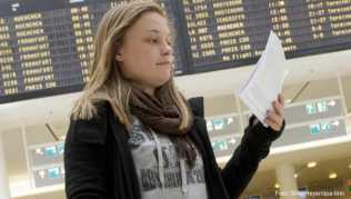 Nur gegen Geld: Wer weiter Reiseunterlagen auf Papier haben will, muss künftig auch bei FTI dafür bezahlen Nur gegen Geld: Wer weiter Reiseunterlagen auf Papier haben will, muss künftig auch bei FTI dafür bezahlen