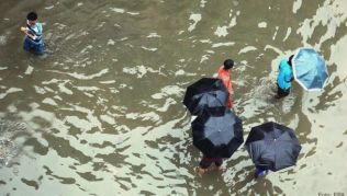 Hochwasser im indischen Kerala Hochwasser im indischen Kerala