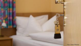 Der Widerruf einer Hotelbuchung ist ausgeschlossen. In der Regel müssen Stornogebühren gezahlt werden Der Widerruf einer Hotelbuchung ist ausgeschlossen. In der Regel müssen Stornogebühren gezahlt werden