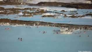 Die Blue Lagoon ist ein Thermalfreibad auf Island, über dem manchmal sogar Nordlichter zu sehen sind Die Blue Lagoon ist ein Thermalfreibad auf Island, über dem manchmal sogar Nordlichter zu sehen sind
