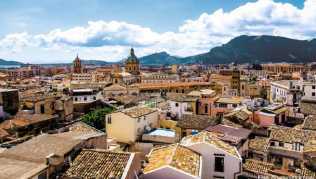 Blick über die Altstadt: Palermo hat sich zum attraktiven Ziel für Städtereisende gemausert Blick über die Altstadt: Palermo hat sich zum attraktiven Ziel für Städtereisende gemausert