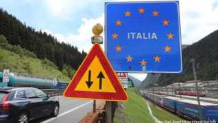 Reisende aus Deutschland und anderen europäischen Ländern müssen in Italien auch weiterhin eine fünftägige Quarantäne einplanen Reisende aus Deutschland und anderen europäischen Ländern müssen in Italien auch weiterhin eine fünftägige Quarantäne einplanen