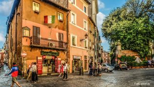 Wer Rom wie die Einheimischen erleben möchte, ist in Trastevere goldrichtig Wer Rom wie die Einheimischen erleben möchte, ist Trastevere goldrichtig