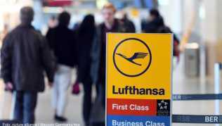 Fluggäste dürfen ihre Sitzplätze nicht eigenmächtig in die Businessclass verlegen, nur weil ihre Reservierung in der Economyclass nicht geklappt hat Fluggäste dürfen ihre Sitzplätze nicht eigenmächtig in die Businessclass verlegen, nur weil ihre Reservierung in der Economyclass nicht geklappt hat