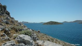 Die Inselgruppe erstreckt sich entlang der Adriaküste zwischen Zadar im Norden und ?ibenik im Süden. Die Inselgruppe erstreckt sich entlang der Adriaküste zwischen Zadar im Norden und ?ibenik im Süden.