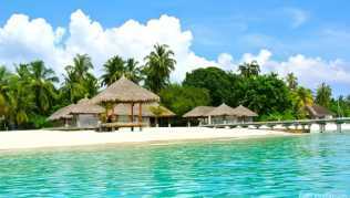 Einmal um die ganze Insel: Der Spaziergnag um ein Resort dauert oft keine halbe Stunde Einmal um die ganze Insel: Der Spaziergnag um ein Resort dauert oft keine halbe Stunde