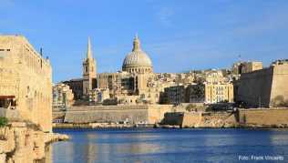 Blick von der Insel Manoel in Gzira auf die Sehenswürdigkeiten in Valletta Blick von der Insel Manoel in Gzira auf die Sehenswürdigkeiten in Valletta