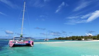 Mauritius im Indischen Ozean ist ein Traumziel, um dem deutschen Winter zu entfliehen. Die Reiseveranstalter haben schon viele Hotels auf der Insel für die Saison 2018/19 in ihren Buchungssystemen freigeschaltet Mauritius im Indischen Ozean ist ein Traumziel, um dem deutschen Winter zu entfliehen. Die Reiseveranstalter haben schon viele Hotels auf der Insel für die Saison 2018/19 in ihren Buchungssystemen freigeschaltet