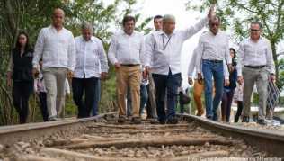 Andres Manuel Lopez Obrador (3.v.r.), Präsident von Mexiko, bei einer Veranstaltung zum künftigen «Tren Maya» (Maya-Zug) Andres Manuel Lopez Obrador (3.v.r.), Präsident von Mexiko, bei einer Veranstaltung zum künftigen «Tren Maya» (Maya-Zug)