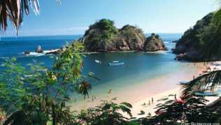 Der Playa del Panteón in Puerto Ángel eignet sich hervorragend zum Entschleunigen Der Playa del Panteón in Puerto Ángel eignet sich hervorragend zum Entschleunigen