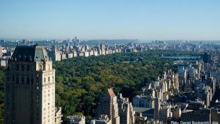 Blick auf den Stadtteil Manhattan und den Central Park. Am Ufer des Hudson River soll künftig ein Stadtstrand zum Flanieren einladen Blick auf den Stadtteil Manhattan und den Central Park. Am Ufer des Hudson River soll künftig ein Stadtstrand zum Flanieren einladen