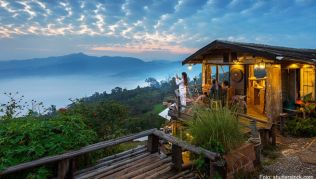 Morgennebel im Phu Langka Forest Park nordöstlich von Phayao Morgennebel im Phu Langka Forest Park nordöstlich von Phayao