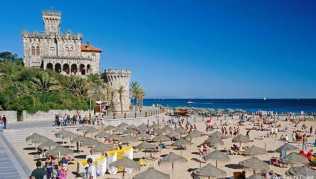 Mondäner Badeort: Die Strände in Estoril - wie hier Tamariz - sind auch bei den Hauptstädtern belieb Mondäner Badeort: Die Strände in Estoril - wie hier Tamariz - sind auch bei den Hauptstädtern beliebt