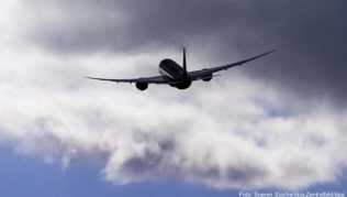Gibt es ein Recht auf eine pauschale Entschädigung, wenn ein Flieger auf einen nahe gelegenen Flughafen umgeleitet wird? Gibt es ein Recht auf eine pauschale Entschädigung, wenn ein Flieger auf einen nahe gelegenen Flughafen umgeleitet wird?