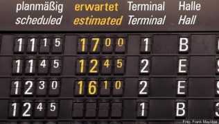 Bei Flugverspätungen können Pauschalurlauber auch am Abflugort von der Airline eine Entschädigung fordern Bei Flugverspätungen können Pauschalurlauber auch am Abflugort von der Airline eine Entschädigung fordern