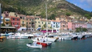 Die Insel Giglio ist ein attraktives Ziel für den Italien-Urlaub.##Foto: Foto: flickr.com / pacamanca Die Insel Giglio ist ein attraktives Ziel für den Italien-Urlaub.