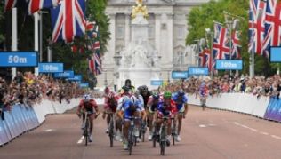 Spitzensport: Einige Veranstaltungen wie die Radrennen gehen mitten in der Stadt über die Bühne. Besucher brauchen keine Eintrittskarte.##Foto: London 2012 Spitzensport: Einige Veranstaltungen wie die Radrennen gehen mitten in der Stadt über die Bühne. Besucher brauchen keine Eintrittskarte.