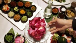 Buffet mit lauter Köstlichkeiten und Spezialitäten: Darauf haben All-inclusive-Gäste nur Anspruch, wenn der Veranstalter explizit damit geworben hat##Foto: Barbara Walton Buffet mit lauter Köstlichkeiten und Spezialitäten: Darauf haben All-inclusive-Gäste nur Anspruch, wenn der Veranstalter explizit damit geworben hat