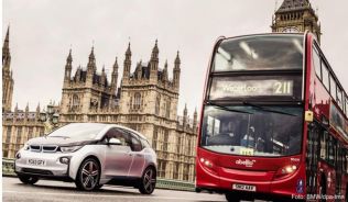 Carsharing-Auto oder Touristenbus? Für registrierte Nutzer kann das Leihauto in Europas Metropolen eine Alternative zu den öffentlichen Verkehrsmitteln sein. Carsharing-Auto oder Touristenbus? Für registrierte Nutzer kann das Leihauto in Europas Metropolen eine Alternative zu den öffentlichen Verkehrsmitteln sein.