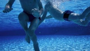 Die Ansauganlage von Pools kann für Kinder unter Umständen gefährlich werden##Foto: Emily Wabitsch Die Ansauganlage von Pools kann für Kinder unter Umständen gefährlich werden
