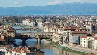 Florenz hat mehr zu bieten als sein berühmtes, aber überlaufenes Zentrum rund um den Dom. ##Foto: Turismo Provincia di Firenze/dpa/tmn Florenz hat mehr zu bieten als sein berühmtes, aber überlaufenes Zentrum rund um den Dom.
