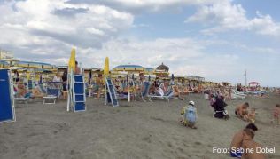Das gute Geschäft der Strandbadbetreiber beflügelte auch Schwarzbau und Korruption##Foto: Sabine Dobel Das gute Geschäft der Strandbadbetreiber beflügelte auch Schwarzbau und Korruption