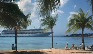 Die Tourismusbehörde von Jamaika hofft, dass die geplante Koalition in Deutschland den Inselstaat bei deutschen Urlaubern populärer macht. Die Tourismusbehörde von Jamaika hofft, dass die geplante Koalition in Deutschland den Inselstaat bei deutschen Urlaubern populärer macht.
