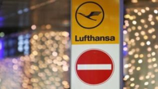 Die Lufthansa rechnet mit heftigen Auswirkungen des Streiks ihrer Flugbegleiter##Foto: Fredrik von Erichsen Die Lufthansa rechnet mit heftigen Auswirkungen des Streiks ihrer Flugbegleiter