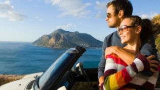 Wer früh bucht, hat meist Glück und bekommt sein Wunschauto - zum Beispiel ein Cabrio##Foto: Europcar Wer früh bucht, hat meist Glück und bekommt sein Wunschauto - zum Beispiel ein Cabrio