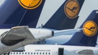 Nach dem Flugzeugabsturz in Ägypten hat nun auch Lufthansa die Flüge nach Scharm el Scheich gestrichen##Foto: Frank Rumpenhorst Nach dem Flugzeugabsturz in Ägypten hat nun auch Lufthansa die Flüge nach Scharm el Scheich gestrichen