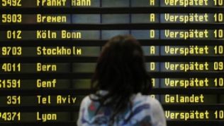 Verspätungen können den Reiseplan gehörig durcheinanderwirbeln. Fluggäste sollten daher beim Umsteigen einen Zeitpuffer einplanen.##Foto: Hannibal Verspätungen können den Reiseplan gehörig durcheinanderwirbeln. Fluggäste sollten daher beim Umsteigen einen Zeitpuffer einplanen.