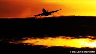 Der Anschlussflug wurde verpasst. Nun kommt die Frage nach einer Entschädigung auf##Foto: Daniel Reinhardt Der Anschlussflug wurde verpasst. Nun kommt die Frage nach einer Entschädigung auf