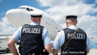 Der Urlaub soll eine unbeschwerte Zeit sein - doch wird er derzeit von Sorgen um die Sicherheit überschattet##Foto: Matthias Balk Der Urlaub soll eine unbeschwerte Zeit sein - doch wird er derzeit von Sorgen um die Sicherheit überschattet