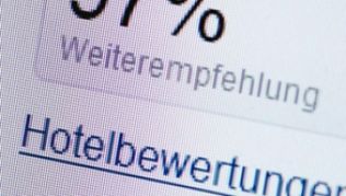 Den meisten Menschen helfen Hotelbewertungen dabei, eine Entscheidung für oder gegen eine Unterkunft zu treffen##Foto: Schönberger Den meisten Menschen helfen Hotelbewertungen dabei, eine Entscheidung für oder gegen eine Unterkunft zu treffen