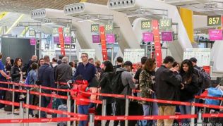 Wegen der Streiks an spanischen Flughäfen müssen viele Deutsche in ihrem Oster-Urlaub mit zum Teil erheblichen Problemen rechnen Wegen der Streiks an spanischen Flughäfen müssen viele Deutsche in ihrem Oster-Urlaub mit zum Teil erheblichen Problemen rechnen