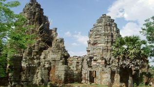 Wat Battambang, Reisen durch herrliche Landschaften und authentisches Kambodscha.##Foto: Flickr.com, Adam Fletcher Wat Battambang, Reisen durch herrliche Landschaften und authentisches Kambodscha.