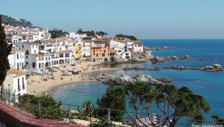 Das frühere Fischerdorf Calella de Palafrugell punktet mit seinem kleinen Stadtstrand##Foto: pixabay.com Das frühere Fischerdorf Calella de Palafrugell punktet mit seinem kleinen Stadtstrand