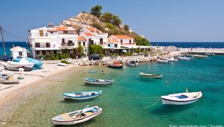 Der kleine Touristenort Kokkari ist auf der griechischen Insel Samos ein beliebtes Urlaubsziel##Foto: istockphoto.com / 3quarks Der kleine Touristenort Kokkari ist auf der griechischen Insel Samos ein beliebtes Urlaubsziel