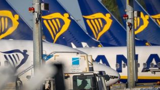 Beim Billigflieger Ryanair wollen erneut die Piloten streiken. Die Passagiere müssen mit Flugausfällen und Verspätungen rechnen Beim Billigflieger Ryanair wollen erneut die Piloten streiken. Die Passagiere müssen mit Flugausfällen und Verspätungen rechnen