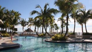 In Kapstadt sind viele Hotelpools wieder gefüllt. Einige Monate lang blieben die Pools wegen einer eingeschränkten Wasserversorgung trocken In Kapstadt sind viele Hotelpools wieder gefüllt. Einige Monate lang blieben die Pools wegen einer eingeschränkten Wasserversorgung trocken