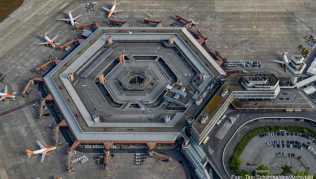 Eigentlich sollte der Berliner Flughafen eine vorübergehende Betriebspause einlegen. Doch nun haben sich die Pläne wegen der Aufhebung Reisebeschränkungen wieder geändert Eigentlich sollte der Berliner Flughafen eine vorübergehende Betriebspause einlegen. Doch nun haben sich die Pläne wegen der Aufhebung Reisebeschränkungen wieder geändert