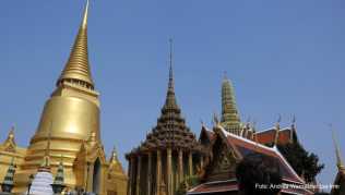 Der Königspalast in Bangkok lockt jedes Jahr viele Touristen nach Thailand - nicht alle davon sind krankenversichert Der Königspalast in Bangkok lockt jedes Jahr viele Touristen nach Thailand - nicht alle davon sind krankenversichert