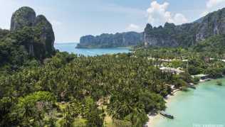 Türkisblaues Wasser: Beste Verhältnisse für Wassersport jeder Art bieten die Inseln in Thailand Türkisblaues Wasser: Beste Verhältnisse für Wassersport jeder Art bieten die Inseln in Thailand