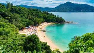 Wie auf der Postkarte: In den thailändischen Urlaubszielen wie Koh Samui haben die Touristen von den Unruhen wenig mitbekommen Wie auf der Postkarte: In den thailändischen Urlaubszielen wie Koh Samui haben die Touristen von den Unruhen wenig mitbekommen
