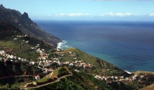 Das Anaga-Massiv im Nordosten von Teneriffa überzeugt durch schöne Landschaften##Foto: Panthermedia Das Anaga-Massiv im Nordosten von Teneriffa überzeugt durch schöne Landschaften