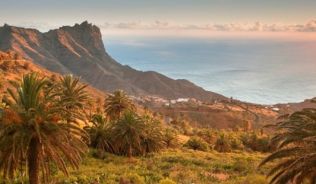 Valle Gran Rey liegt in einer Schlucht und bietet zahlreiche Wanderwege##Foto: Turismo de Canarias Valle Gran Rey liegt in einer Schlucht und bietet zahlreiche Wanderwege